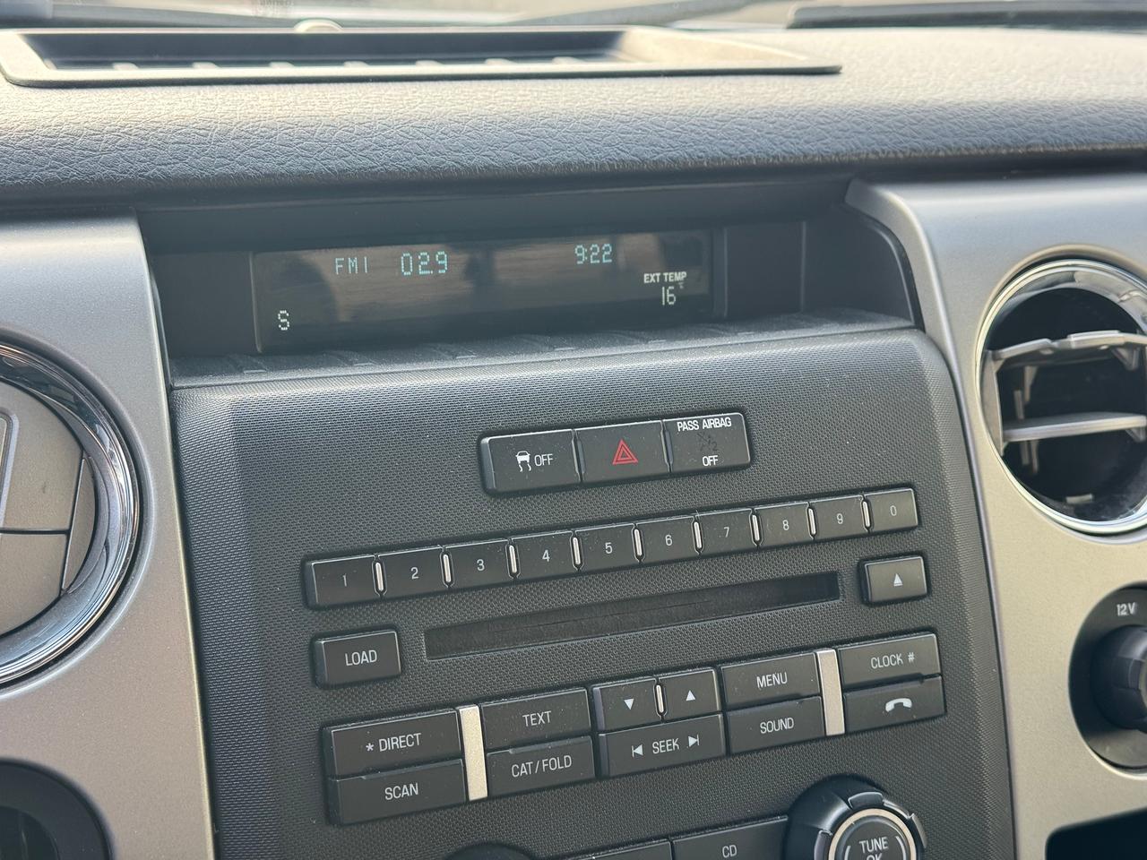 2011 Ford F-150 XL **LONG BOX**GREAT CONDITION** Photo