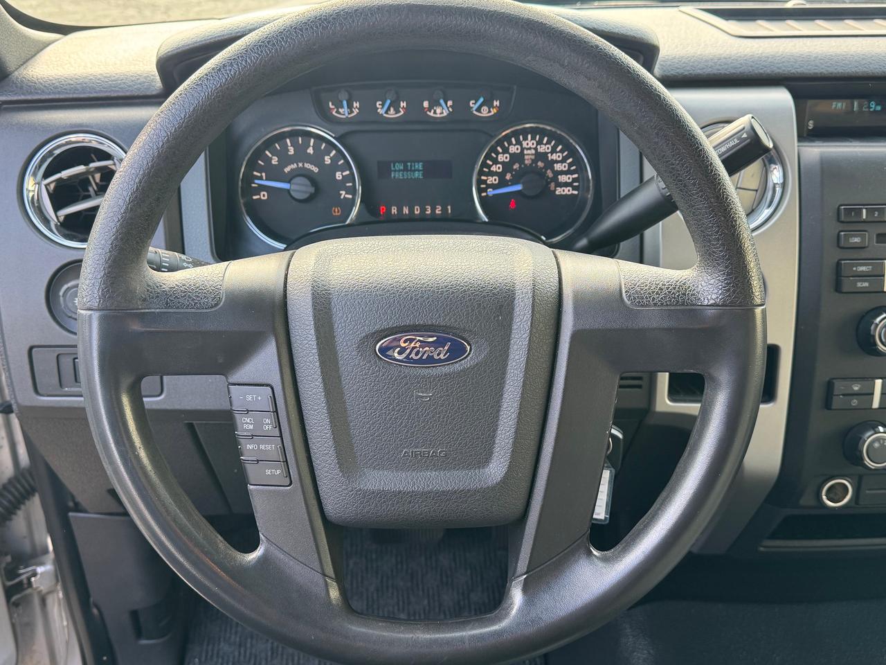 2011 Ford F-150 XL **LONG BOX**GREAT CONDITION** Photo