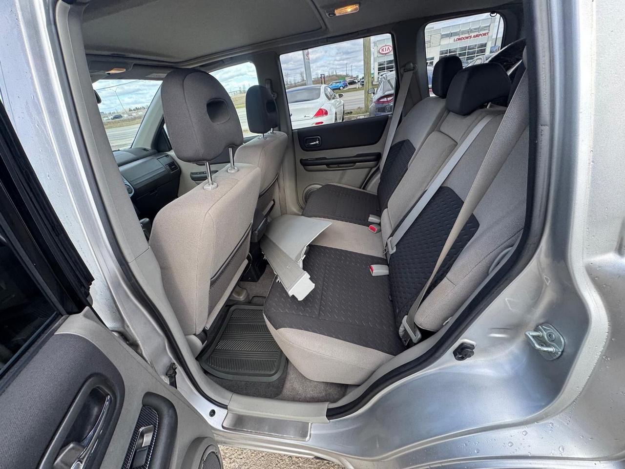 2006 Nissan X-Trail XE, AWD, UNDERCOATED, RELAIBLE, CERTIFIED Photo