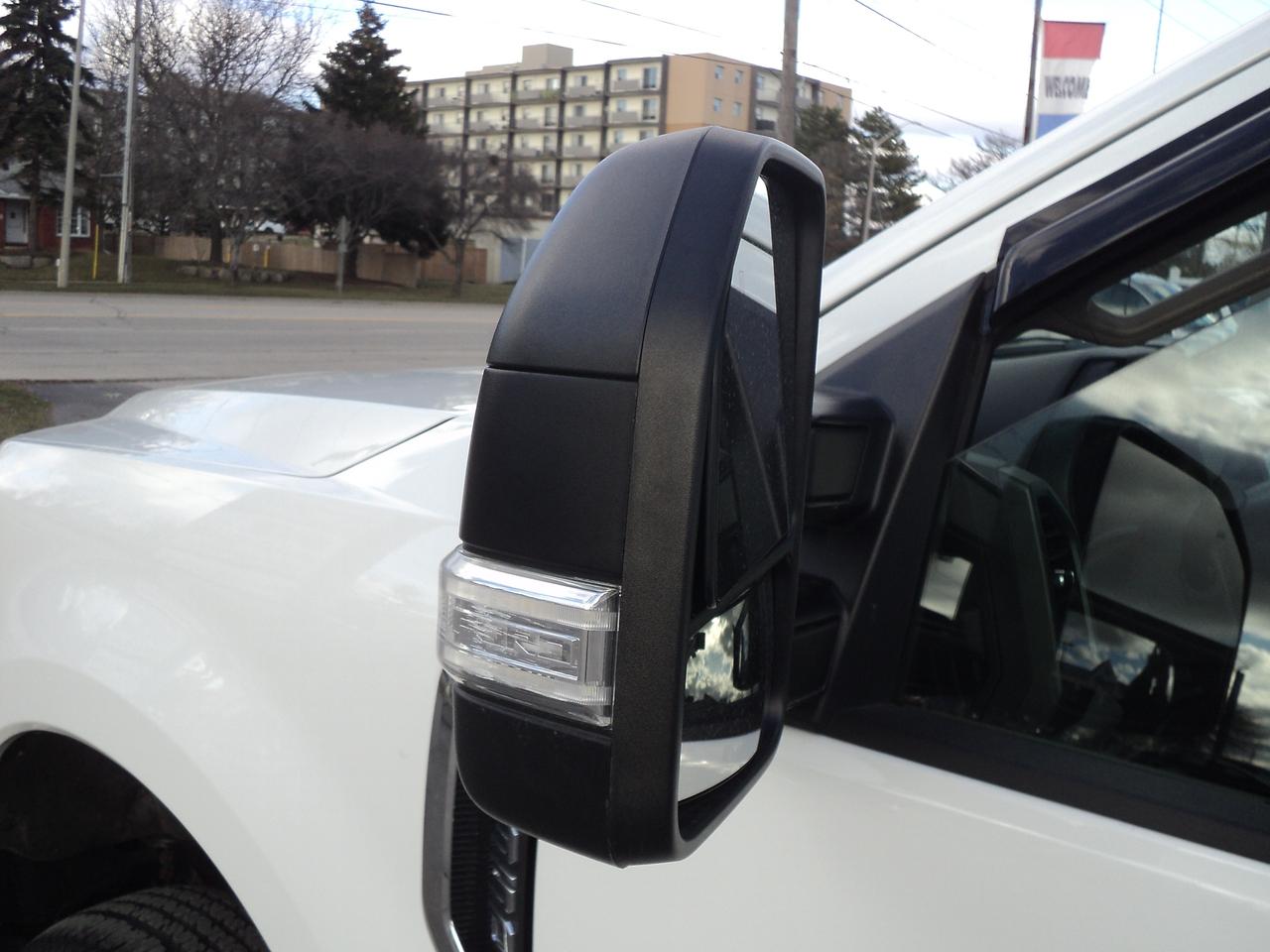 2020 Ford SUPER DUTY F-350 DRW XL SuperCab 4WD 6.2L8cylGas 8' Box BackUpCam Photo