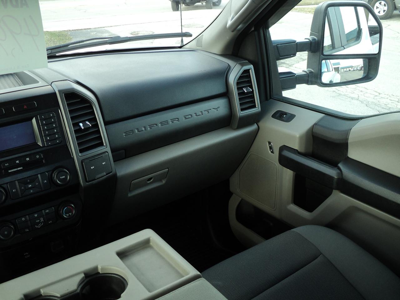 2020 Ford SUPER DUTY F-350 DRW XL SuperCab 4WD 6.2L8cylGas 8' Box BackUpCam Photo