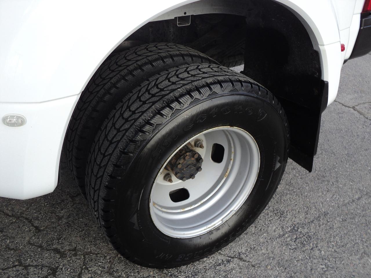 2020 Ford SUPER DUTY F-350 DRW XL SuperCab 4WD 6.2L8cylGas 8' Box BackUpCam Photo