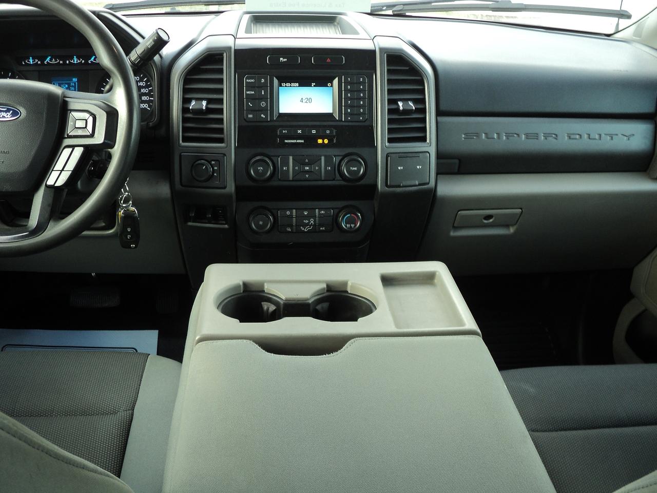 2020 Ford SUPER DUTY F-350 DRW XL SuperCab 4WD 6.2L8cylGas 8' Box BackUpCam Photo