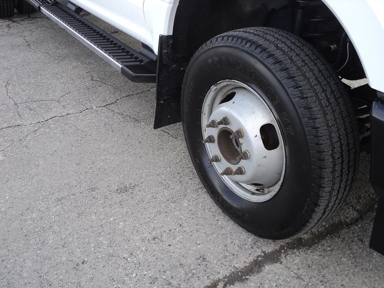 2020 Ford SUPER DUTY F-350 DRW XL SuperCab 4WD 6.2L8cylGas 8' Box BackUpCam Photo