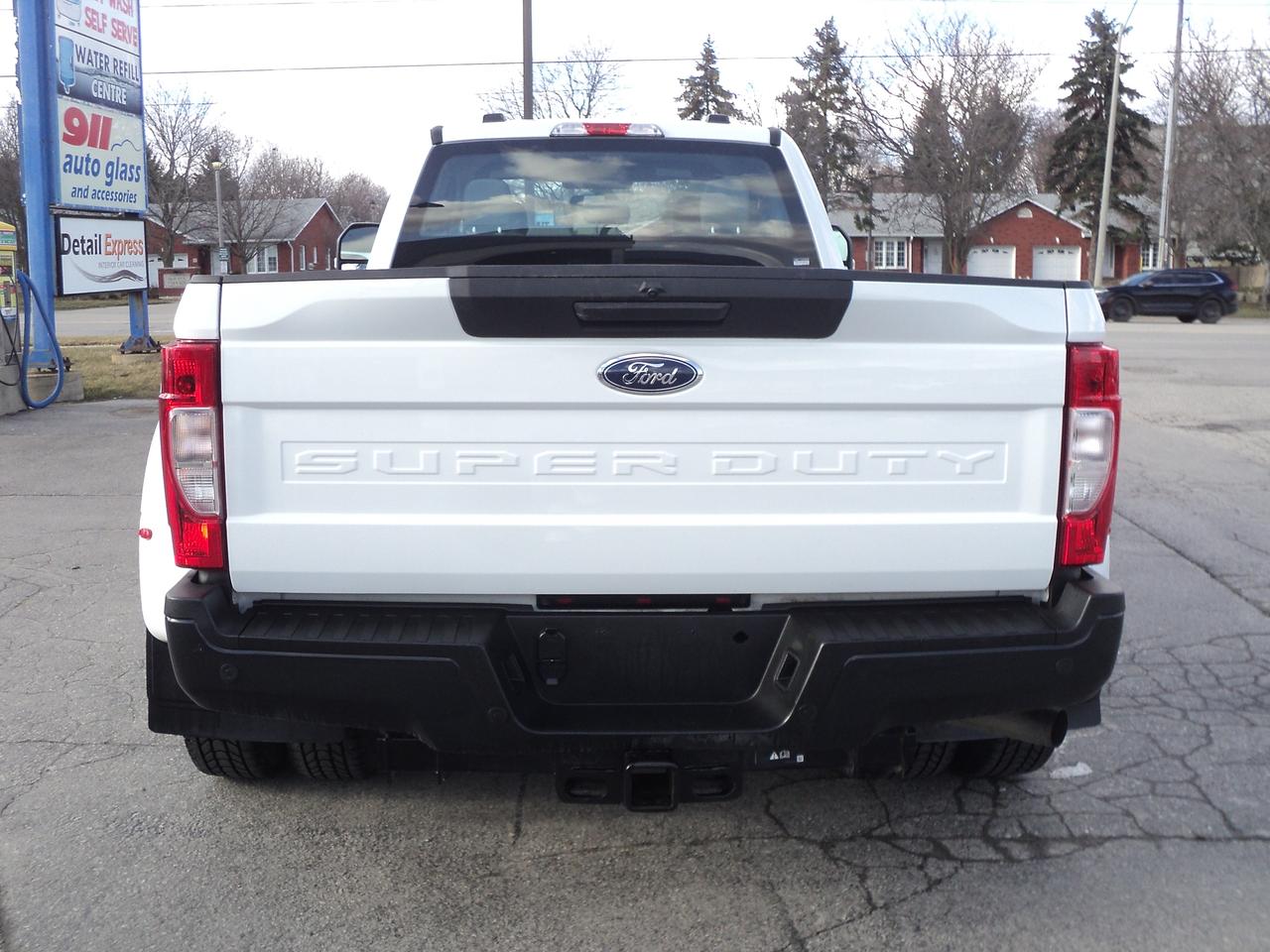 2020 Ford SUPER DUTY F-350 DRW XL SuperCab 4WD 6.2L8cylGas 8' Box BackUpCam Photo