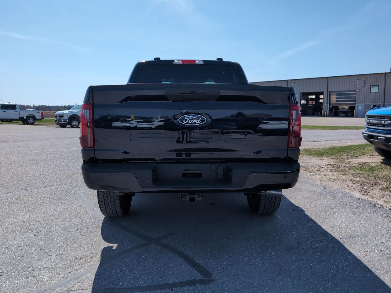 2026 Ford F-150 XLT SuperCrew Hybrid 301A 4x4 Photo4