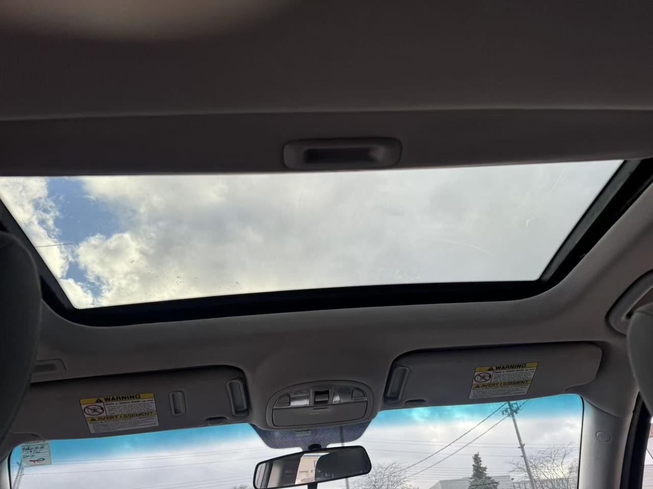 2012 Hyundai Santa Fe AWD 4DR I4 AUTO GL PREMIUM Photo