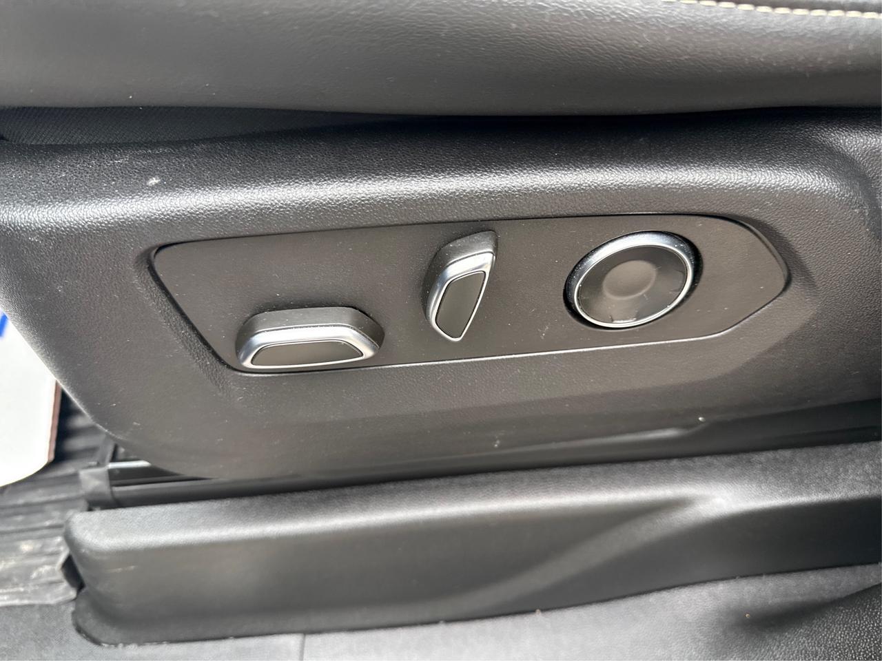 2024 Cadillac Escalade 4WD Premium Luxury Photo