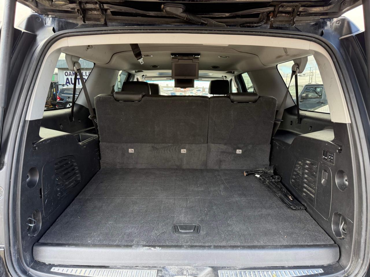 2018 GMC Yukon XL 4WD 4DR DENALI Photo