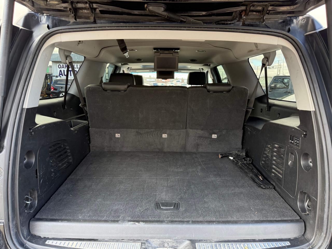 2018 GMC Yukon XL 4WD 4DR DENALI Photo