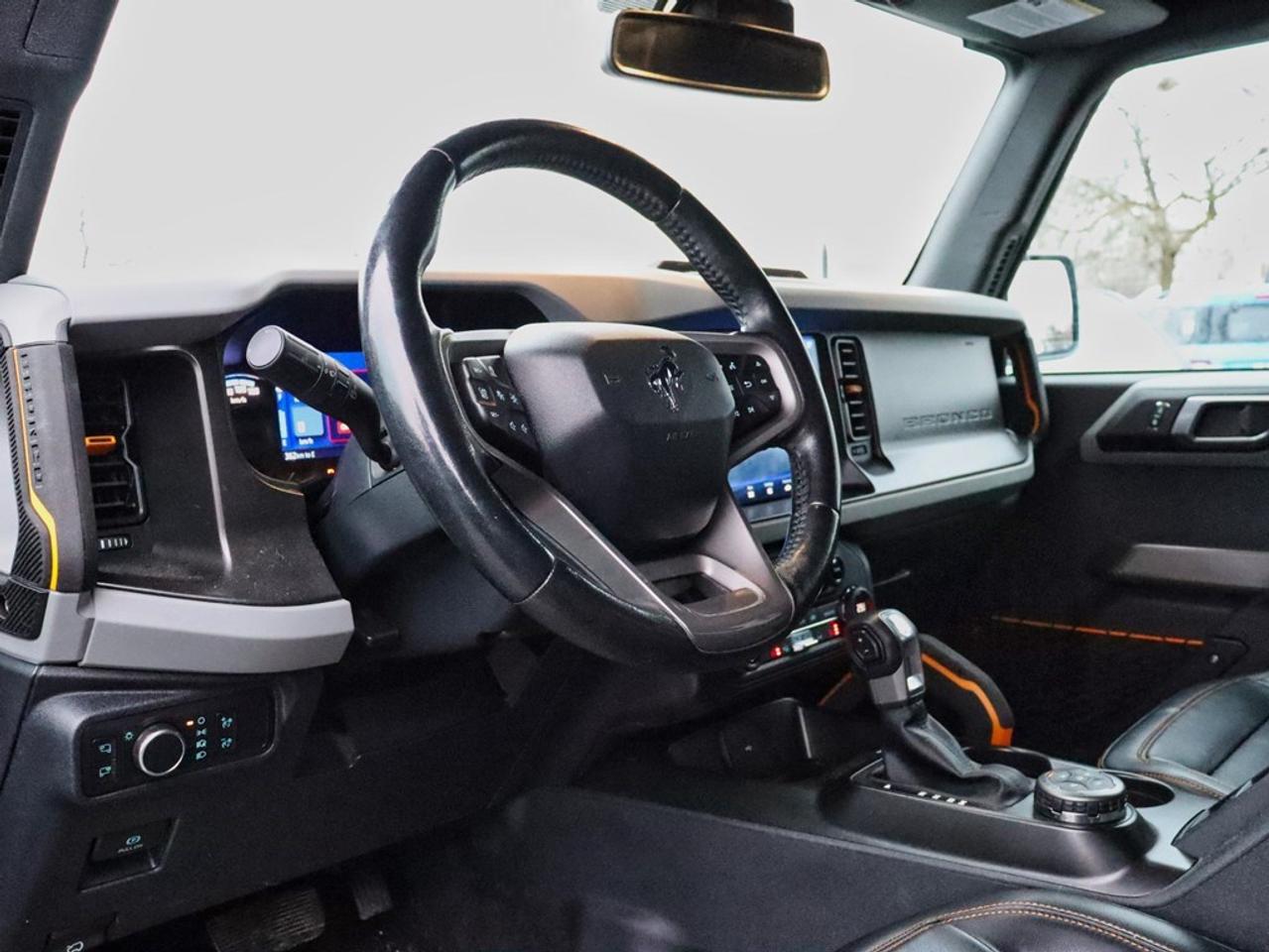 2021 Ford Bronco Badlands | 4X4 | 2.7L |HIGH/LUX |SASQUATCH | LEATH Photo