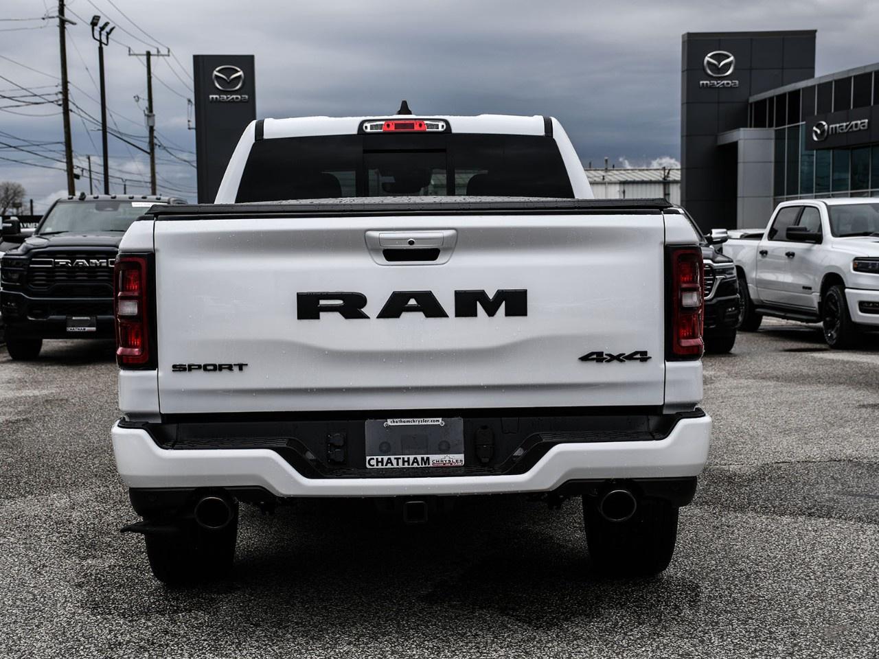 2026 RAM 1500 SPORT 4X4 CREW CAB 5'7" BOX Photo2