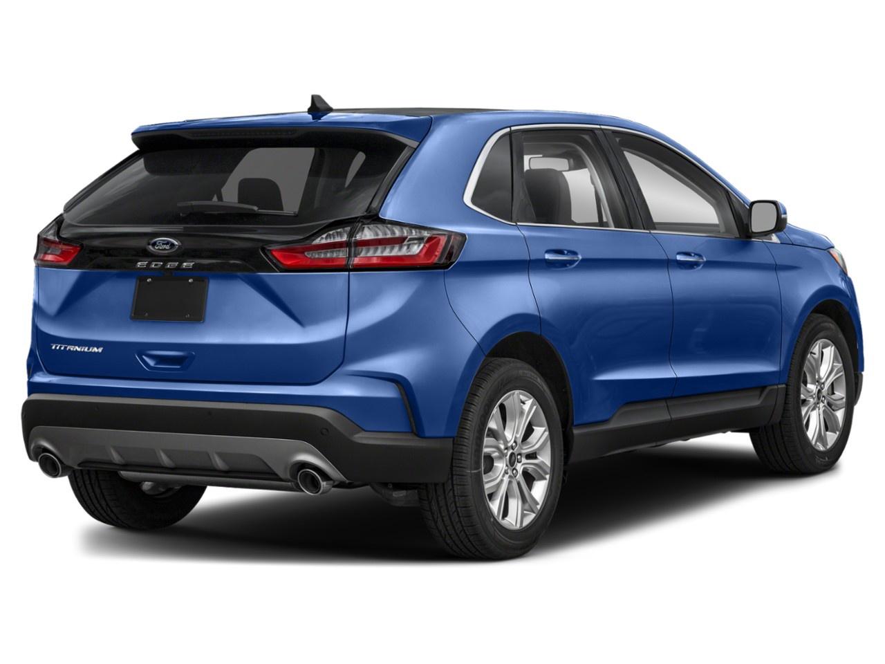 2022 Ford Edge Titanium AWD Photo2