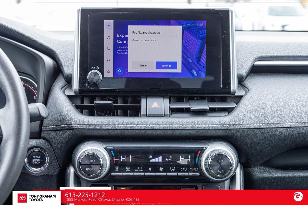 2024 Toyota RAV4 XLE Photo