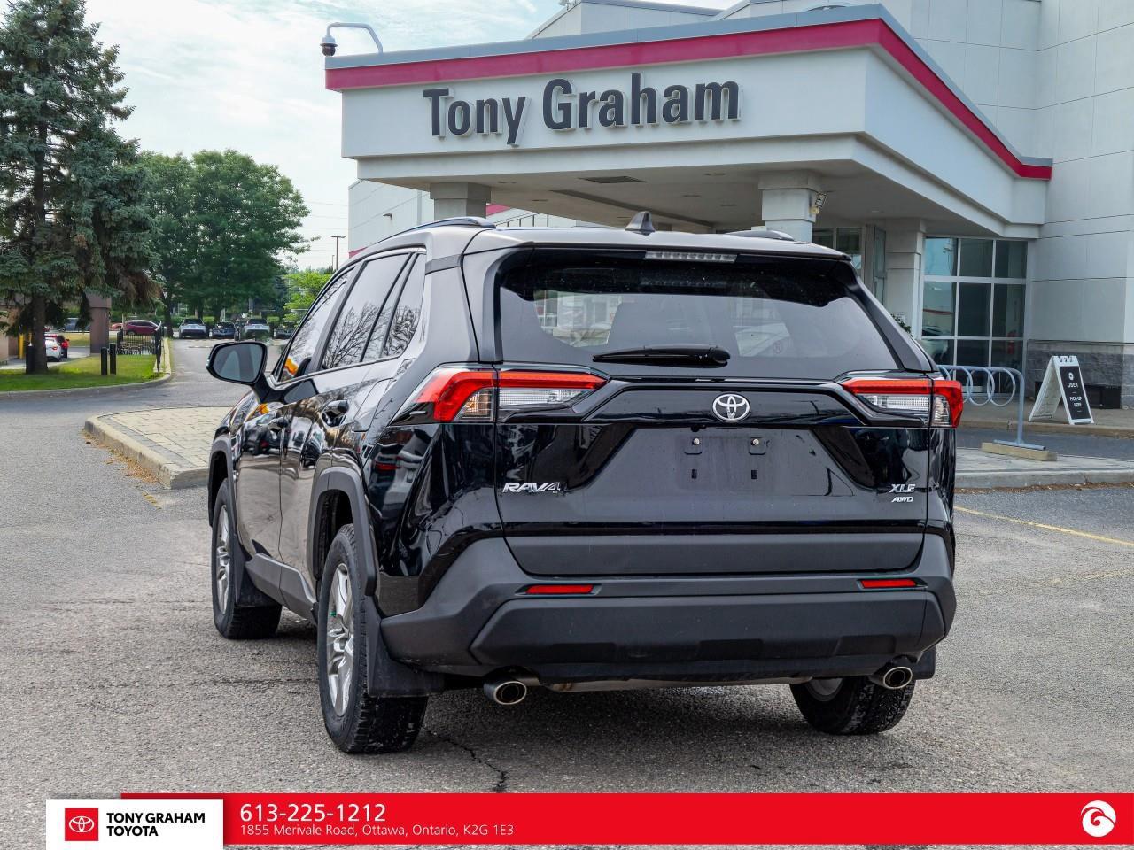 2024 Toyota RAV4 XLE Photo