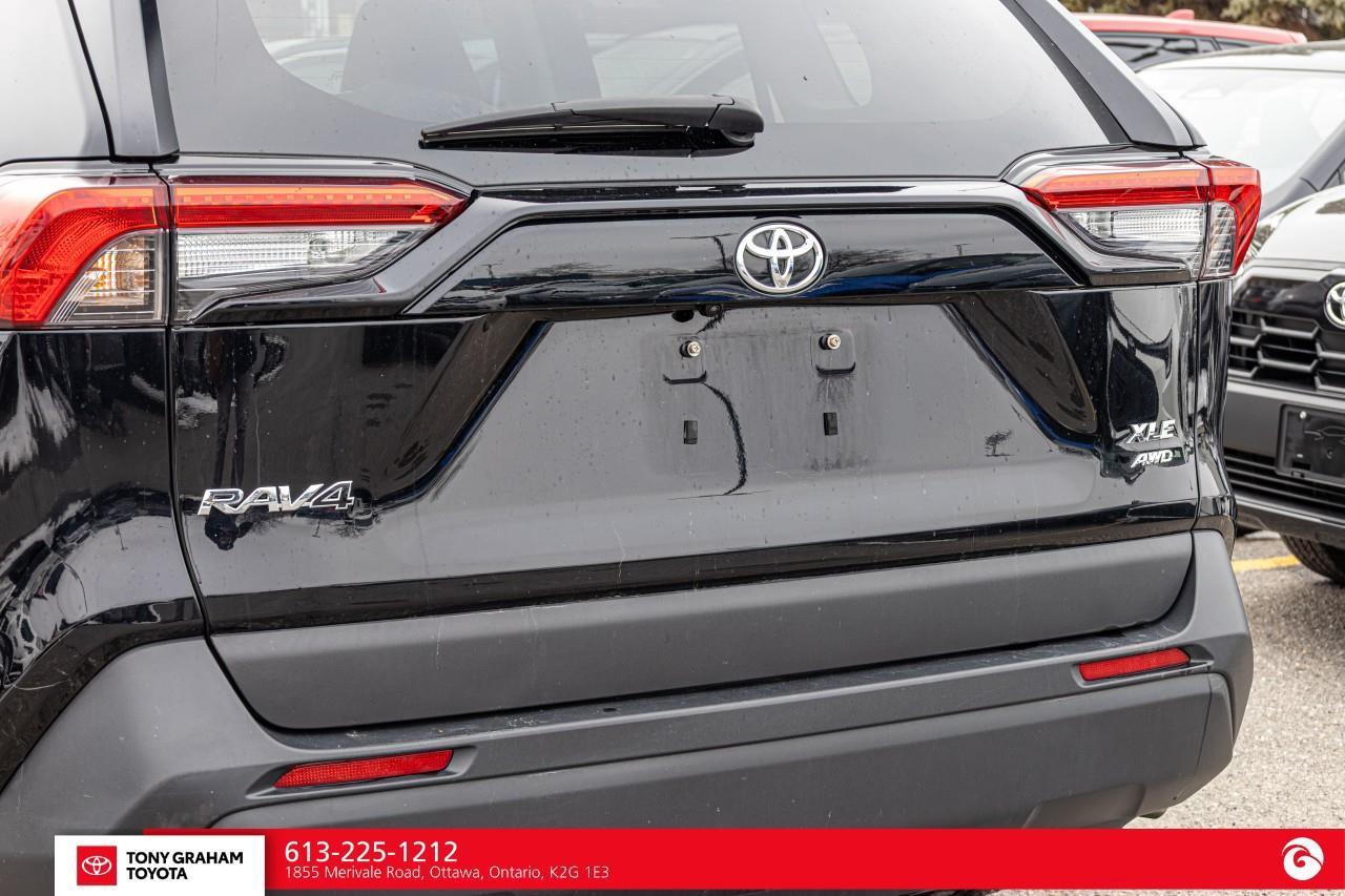 2024 Toyota RAV4 XLE Photo