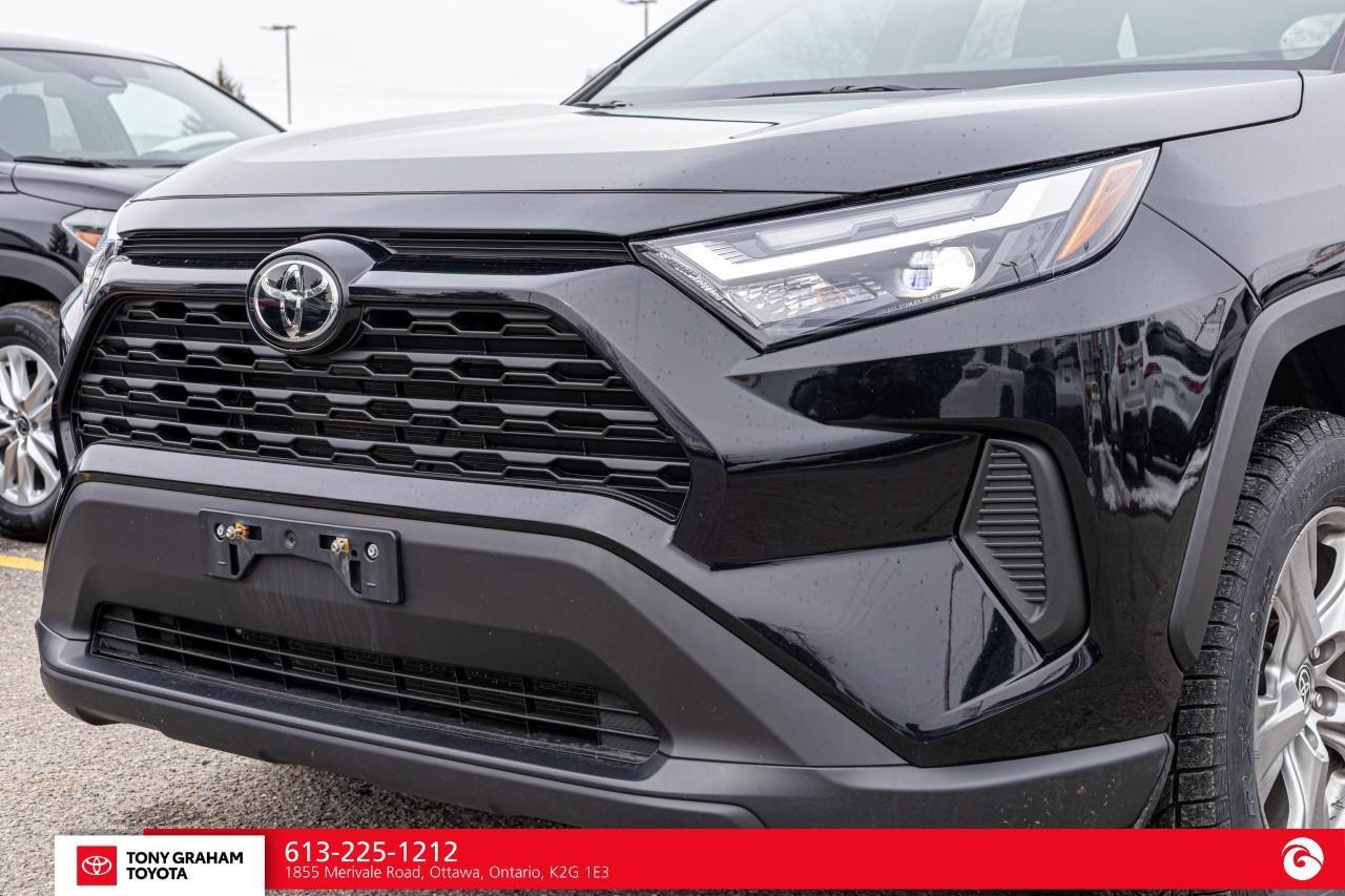 2024 Toyota RAV4 XLE Photo