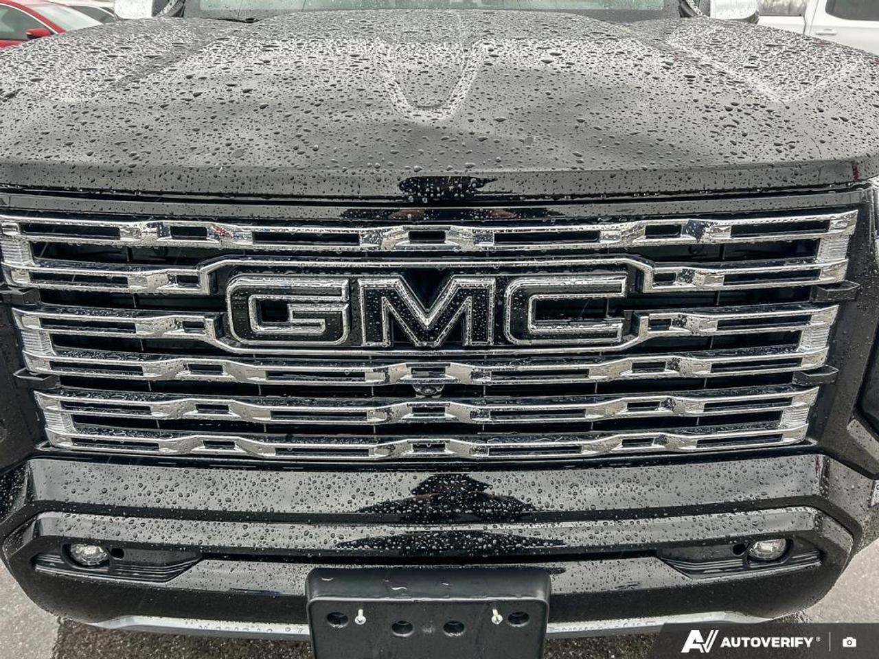 2026 GMC Canyon Denali POWER SUNROOF | 20 INCH GLOSS BLACK WHEELS | HEATE Photo
