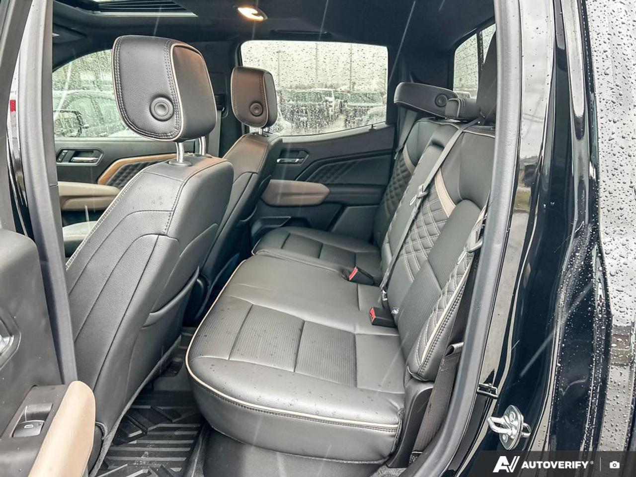 2026 GMC Canyon Denali POWER SUNROOF | 20 INCH GLOSS BLACK WHEELS | HEATE Photo