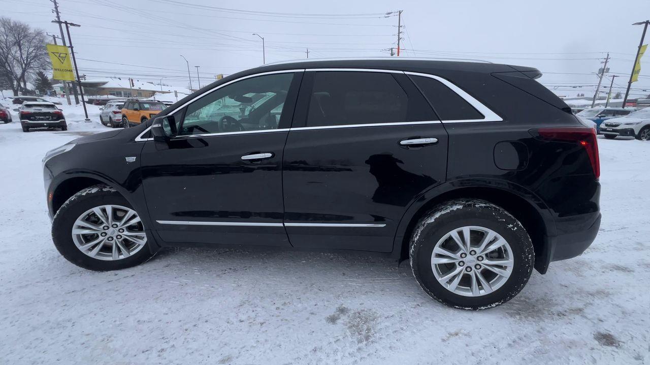 2023 Cadillac XT5 Luxury AWD, HEATED LEATHER SEATS, CRUISE CONTROL, POWER LIFTGATE, BACK UP CAM, SIRIUS XM!! Photo