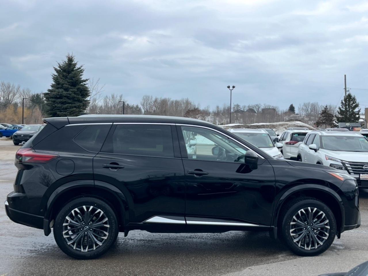 2026 Nissan Rogue AWD Platinum Photo