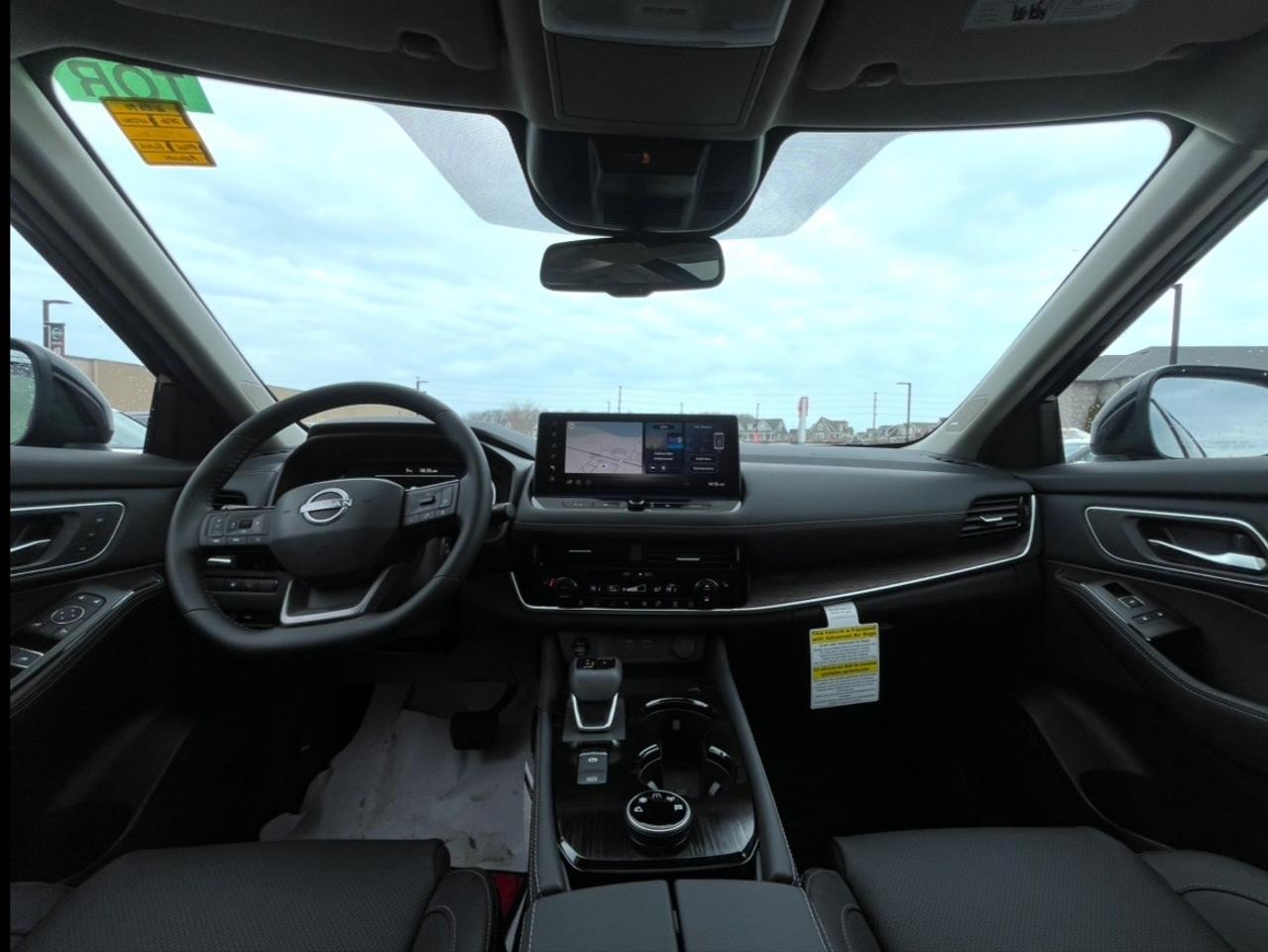 2026 Nissan Rogue AWD Platinum Photo