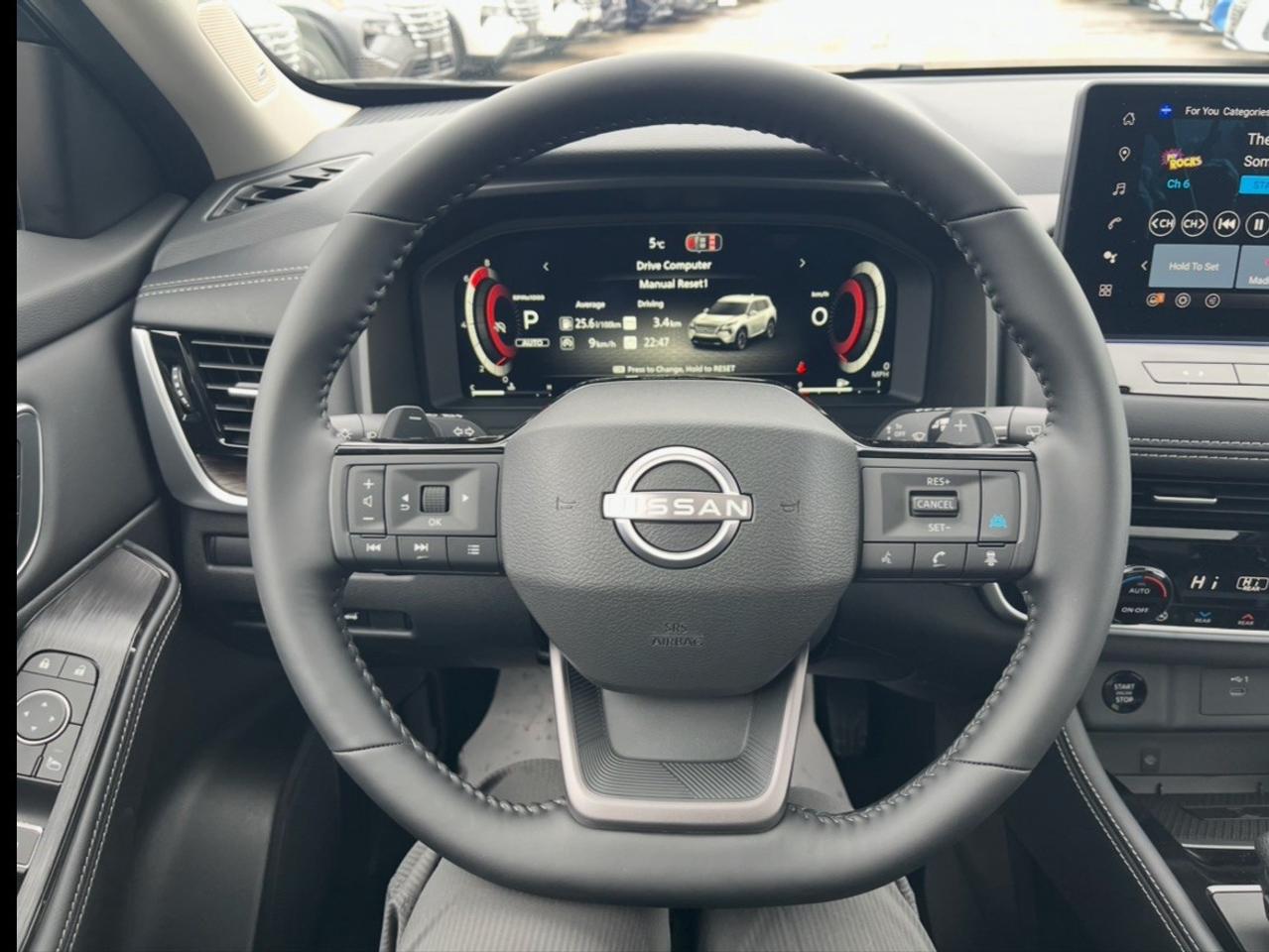 2026 Nissan Rogue AWD Platinum Photo