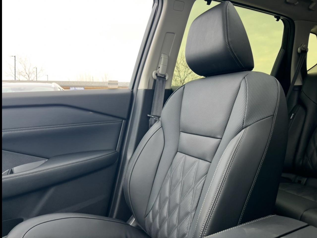 2026 Nissan Rogue AWD Platinum Photo