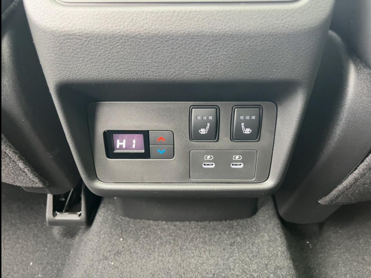 2026 Nissan Rogue AWD Platinum Photo