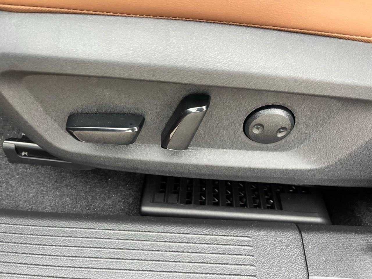 2026 Nissan Rogue AWD Platinum Photo