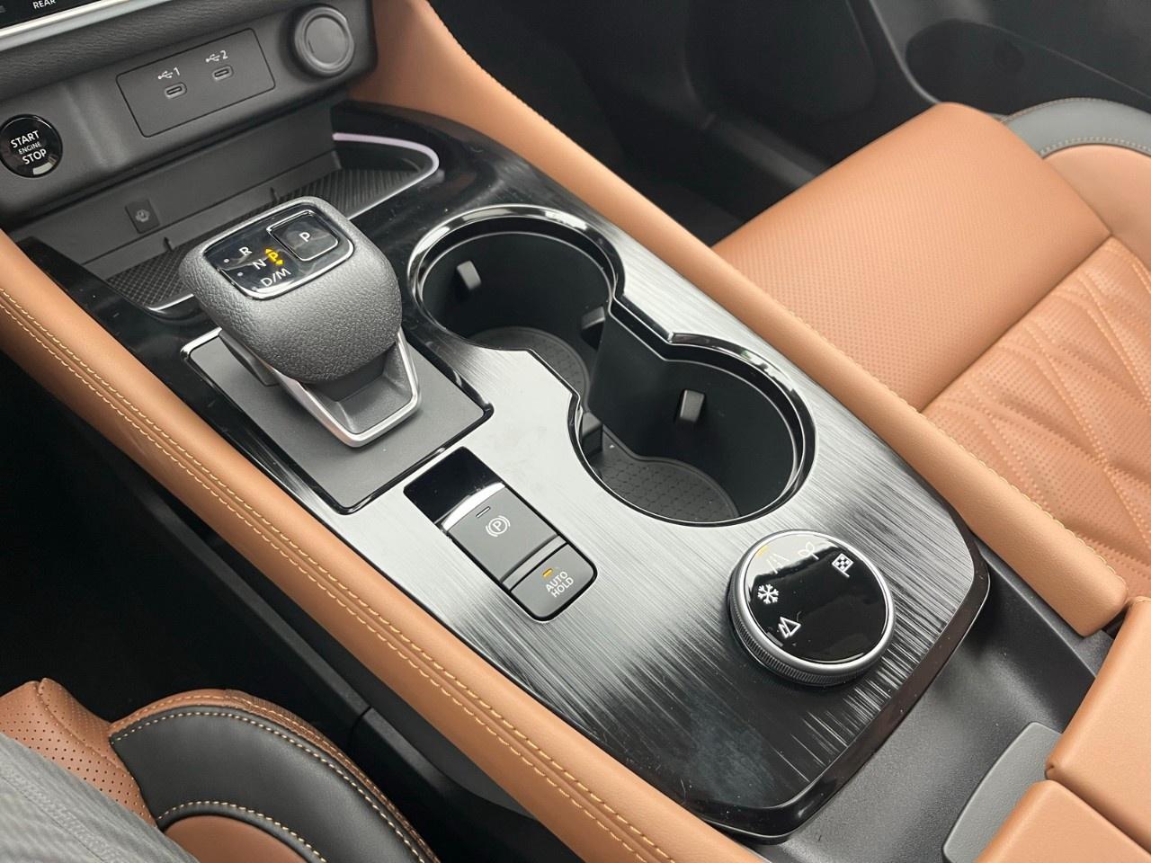 2026 Nissan Rogue AWD Platinum Photo