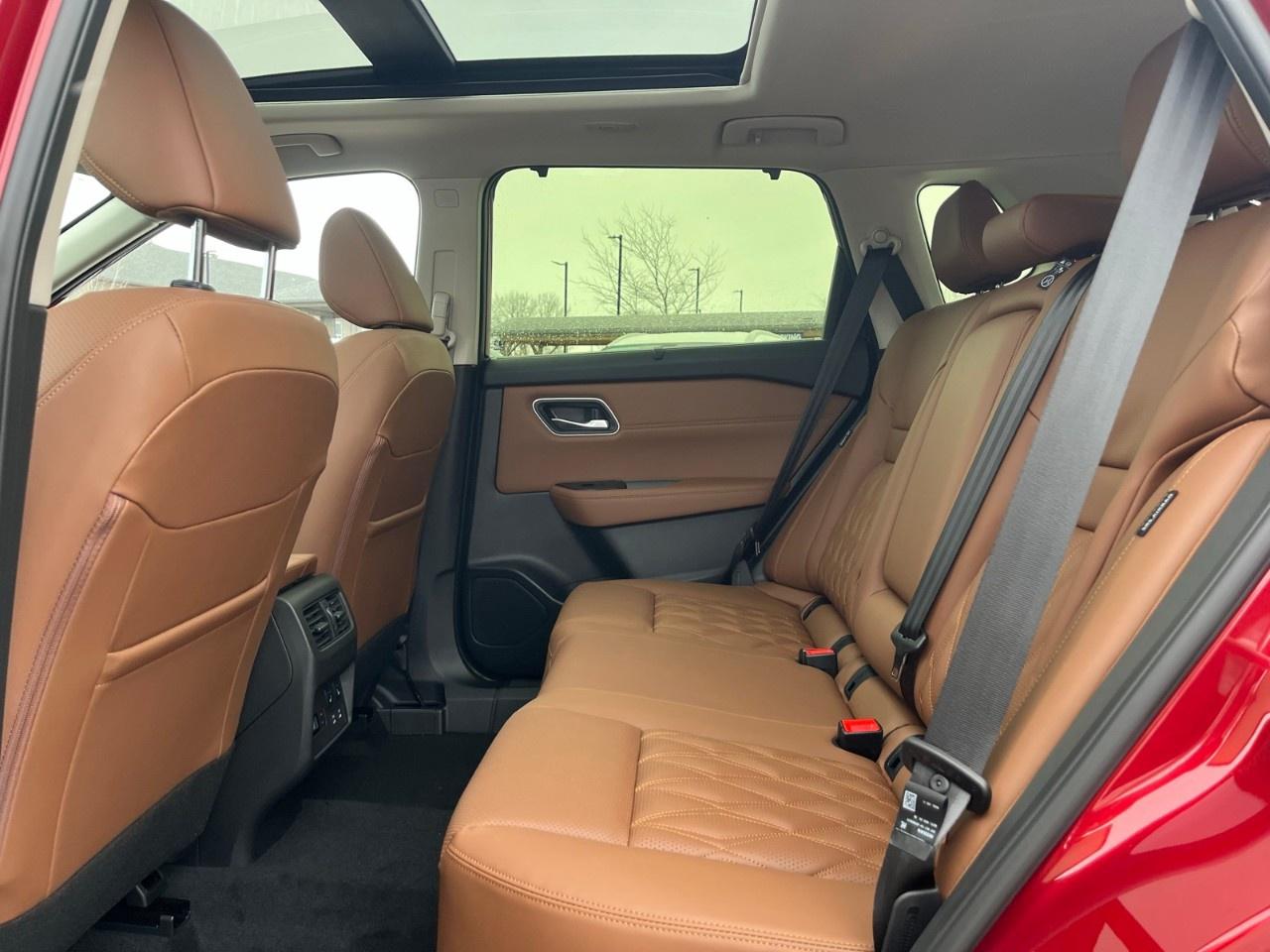 2026 Nissan Rogue AWD Platinum Photo