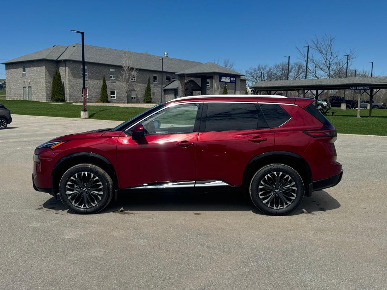 2026 Nissan Rogue AWD Platinum Photo