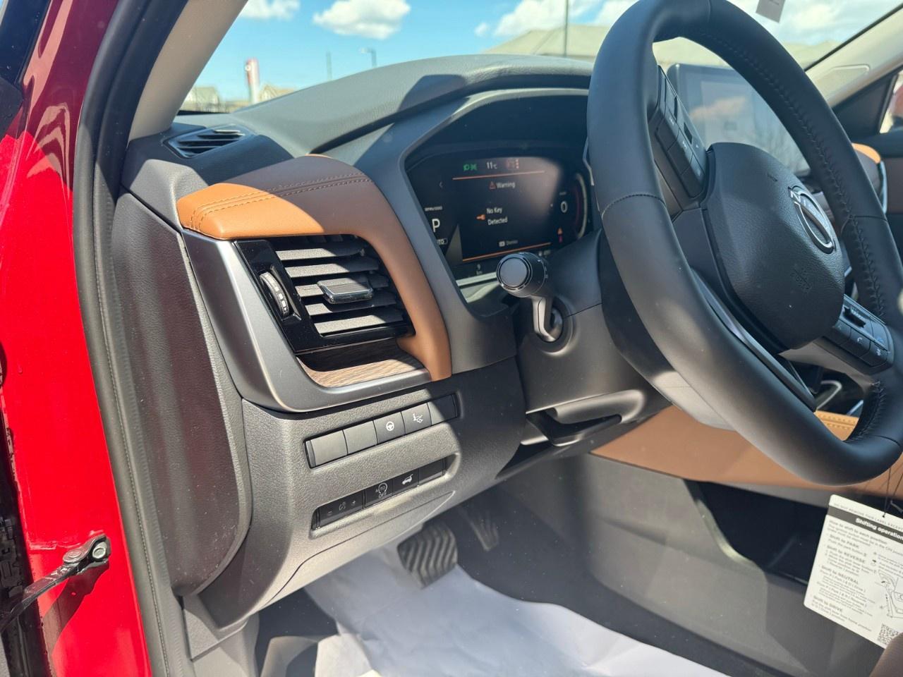 2026 Nissan Rogue AWD Platinum Photo