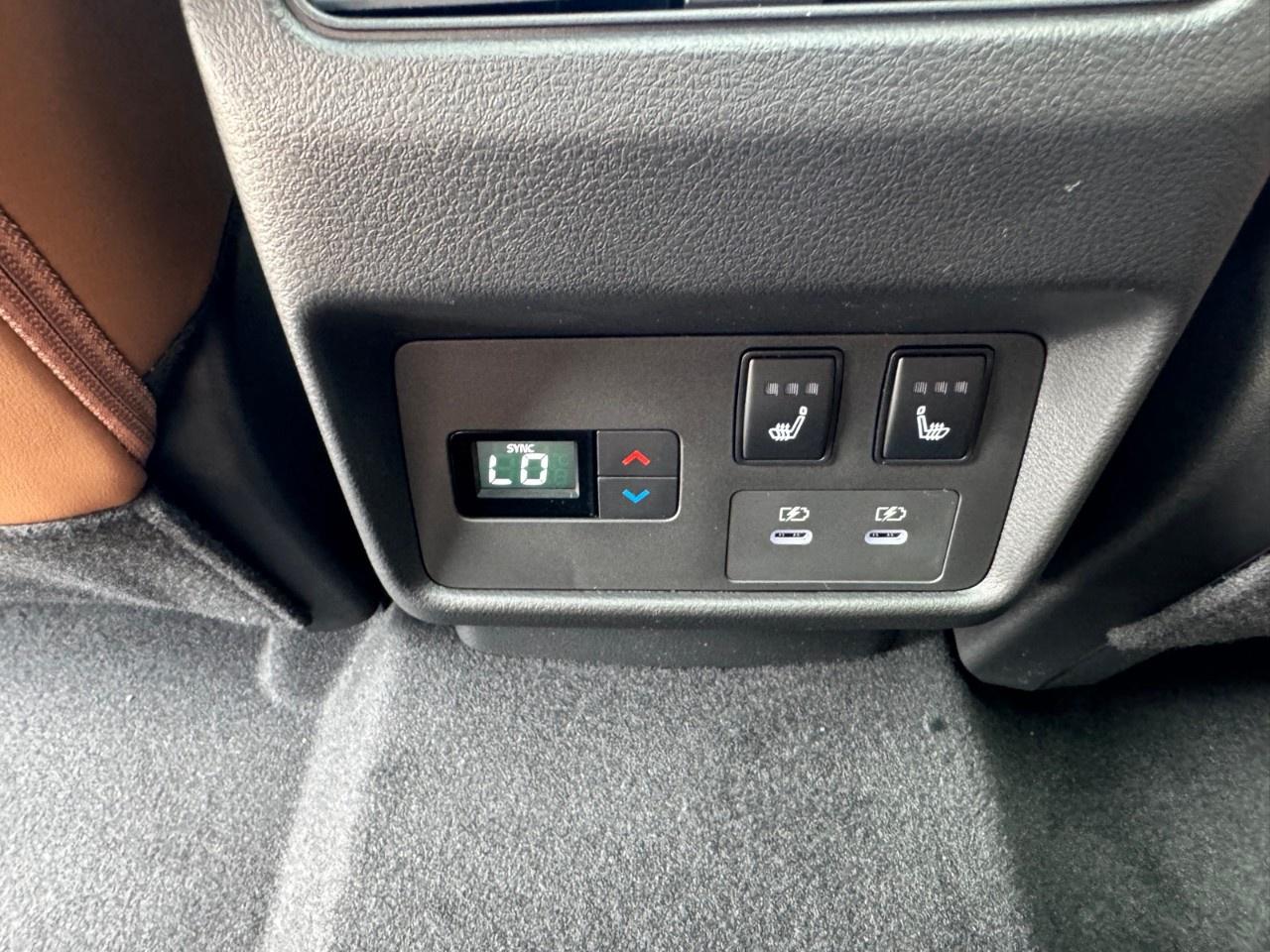 2026 Nissan Rogue AWD Platinum Photo