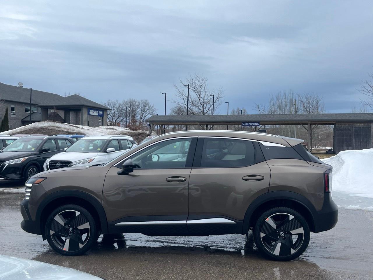 2026 Nissan Kicks SR AWD Photo4