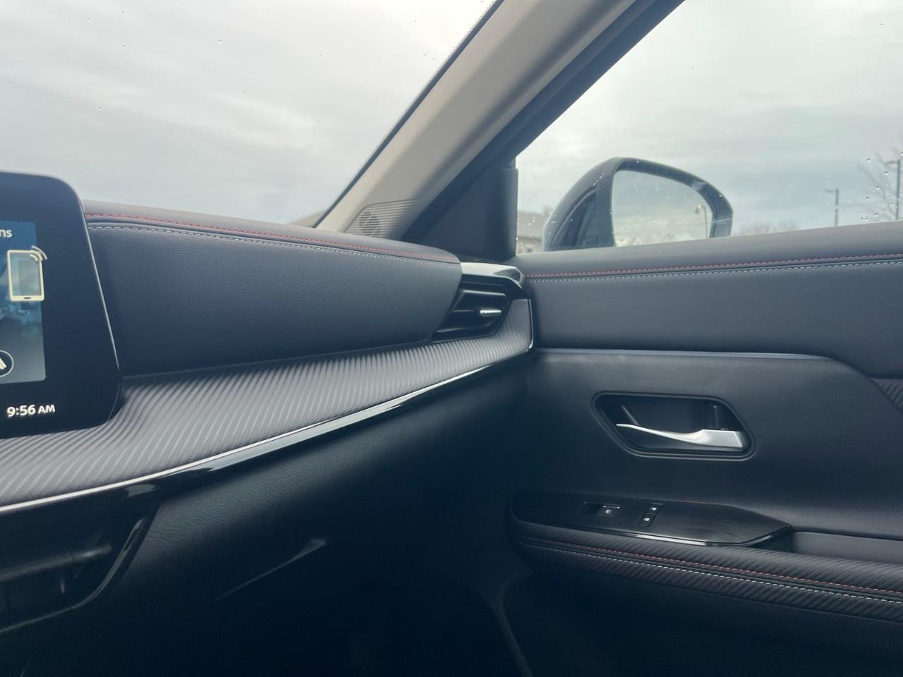 2026 Nissan Kicks SR AWD Photo