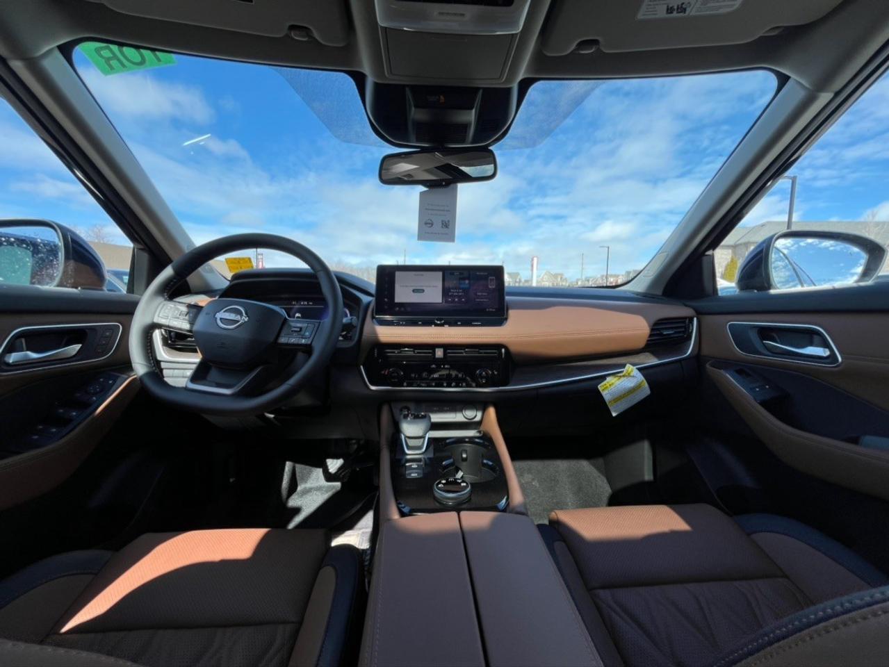 2026 Nissan Rogue AWD Platinum Photo