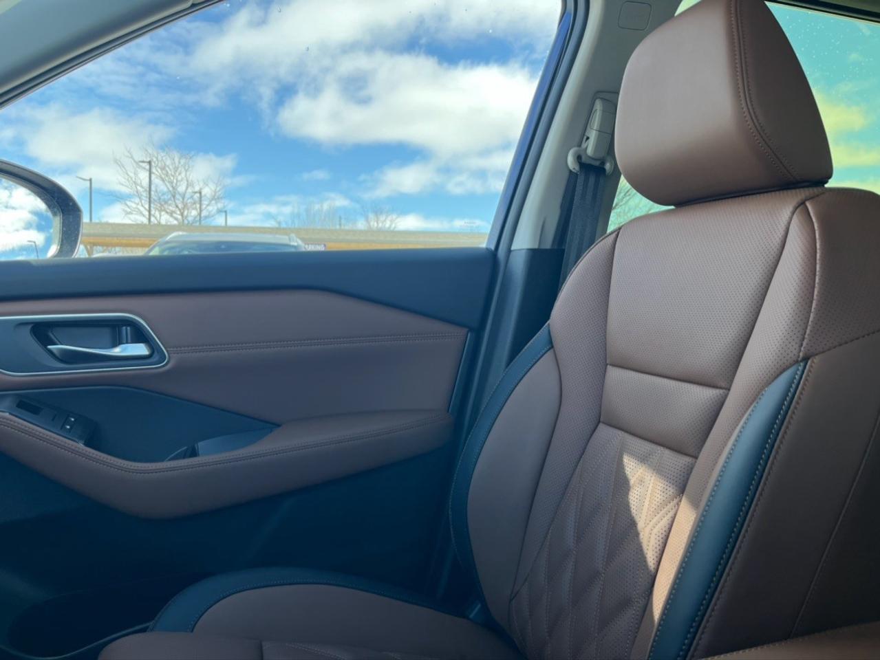 2026 Nissan Rogue AWD Platinum Photo