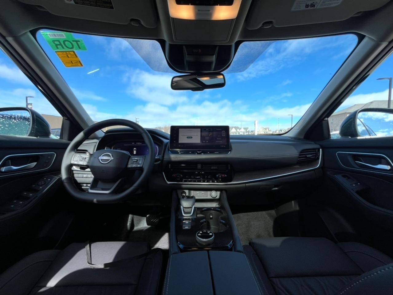 2026 Nissan Rogue AWD Platinum Photo