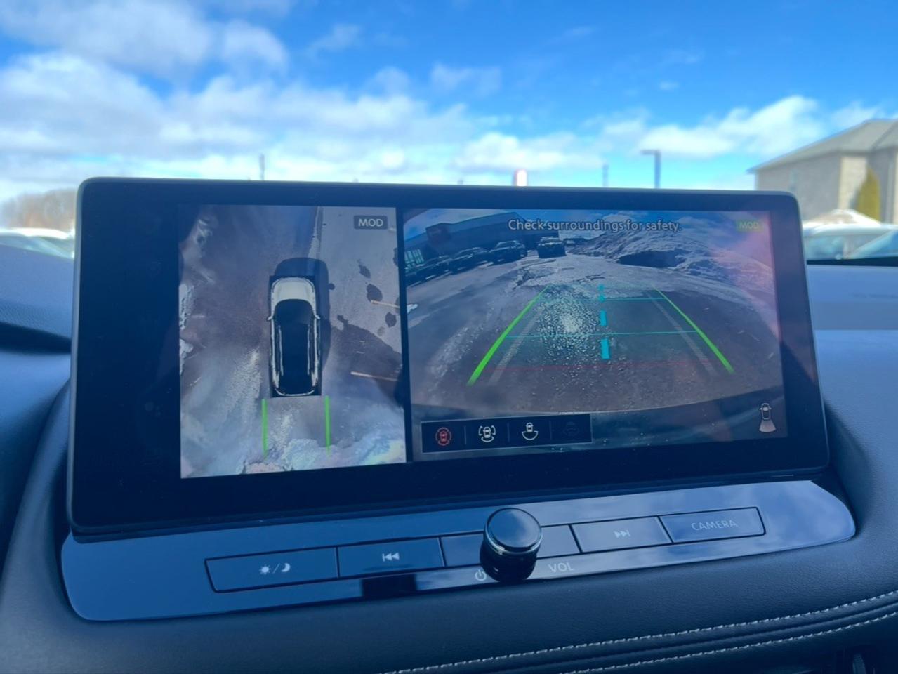 2026 Nissan Rogue AWD Platinum Photo