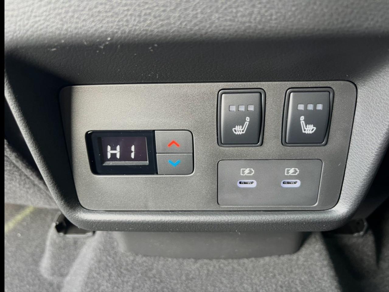 2026 Nissan Rogue AWD Platinum Photo