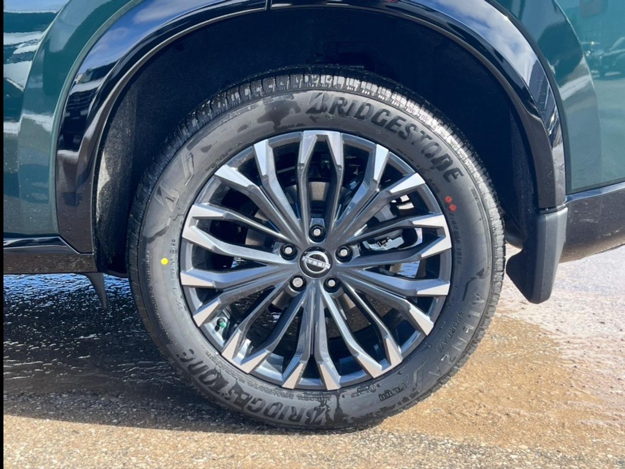 2026 Nissan Rogue AWD Platinum Photo