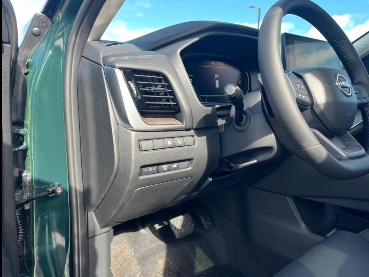 2026 Nissan Rogue AWD Platinum Photo