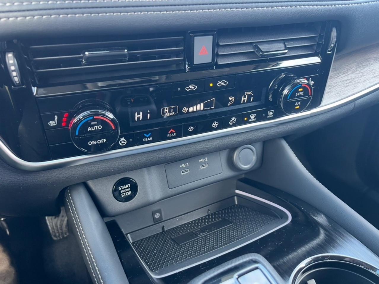 2026 Nissan Rogue AWD Platinum Photo