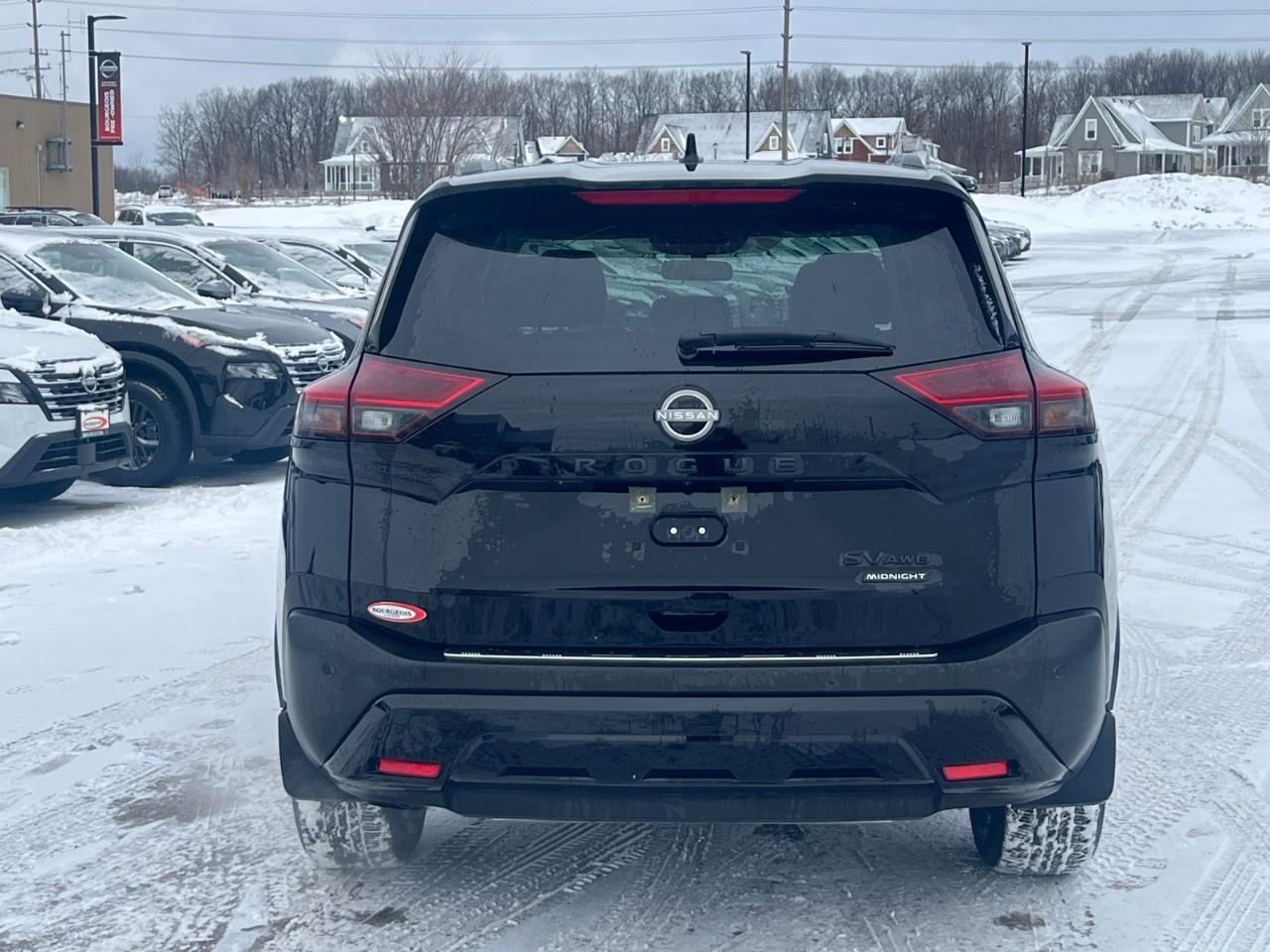 2023 Nissan Rogue Midnight Edition Photo