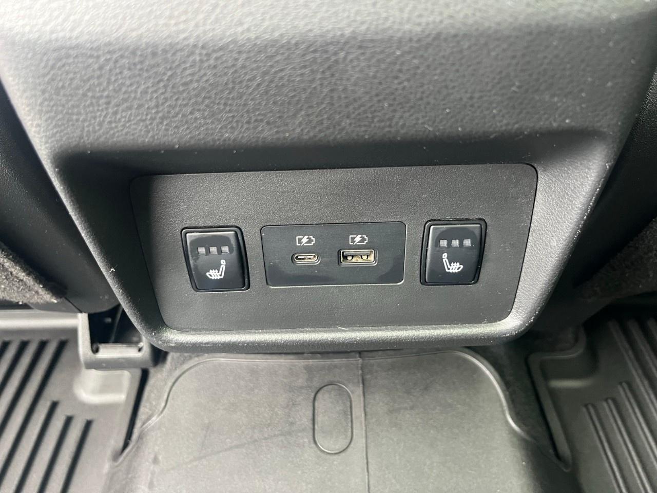 2023 Nissan Rogue Midnight Edition Photo