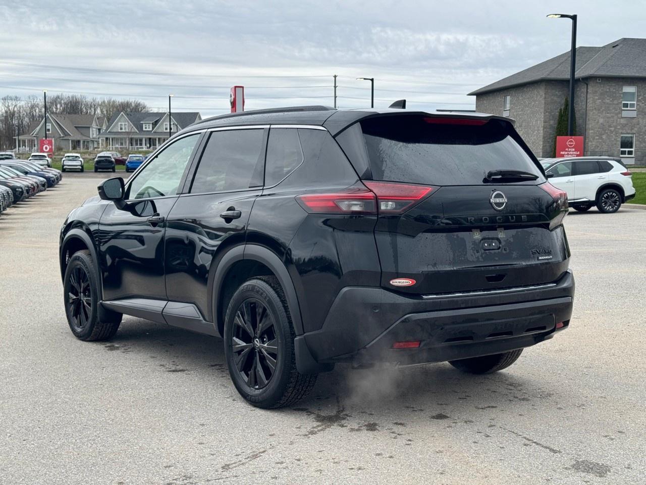2023 Nissan Rogue Midnight Edition Photo4