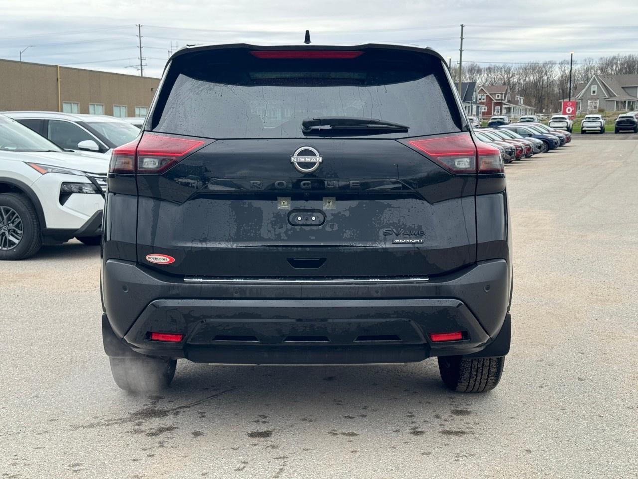 2023 Nissan Rogue Midnight Edition Photo