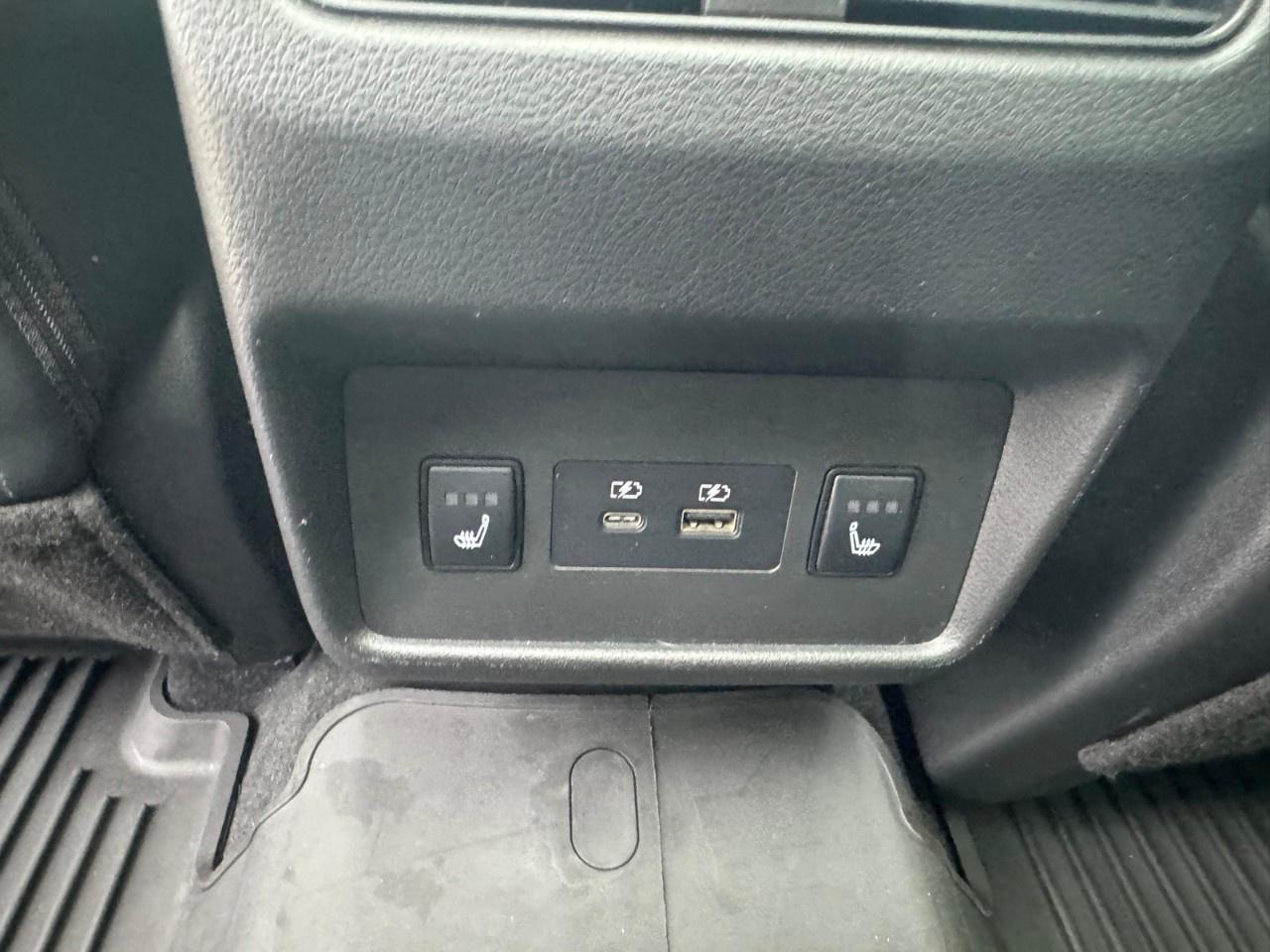2023 Nissan Rogue Midnight Edition Photo